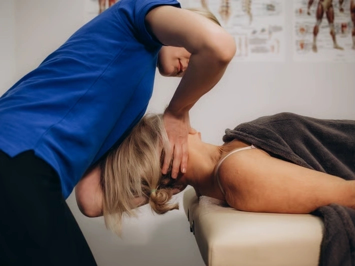 Professional Chiropractor services by Arrowhead Clinic in Cumming, GA — serving local businesses and residents
